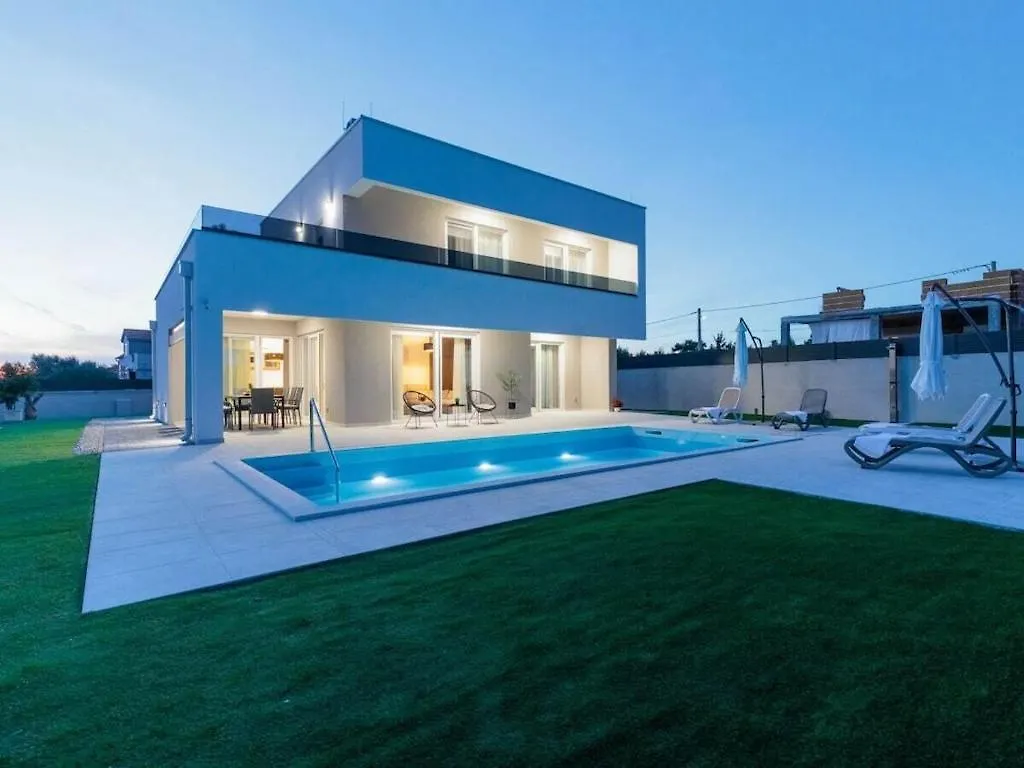 Stunning Villa Marea With A Private Pool Врси