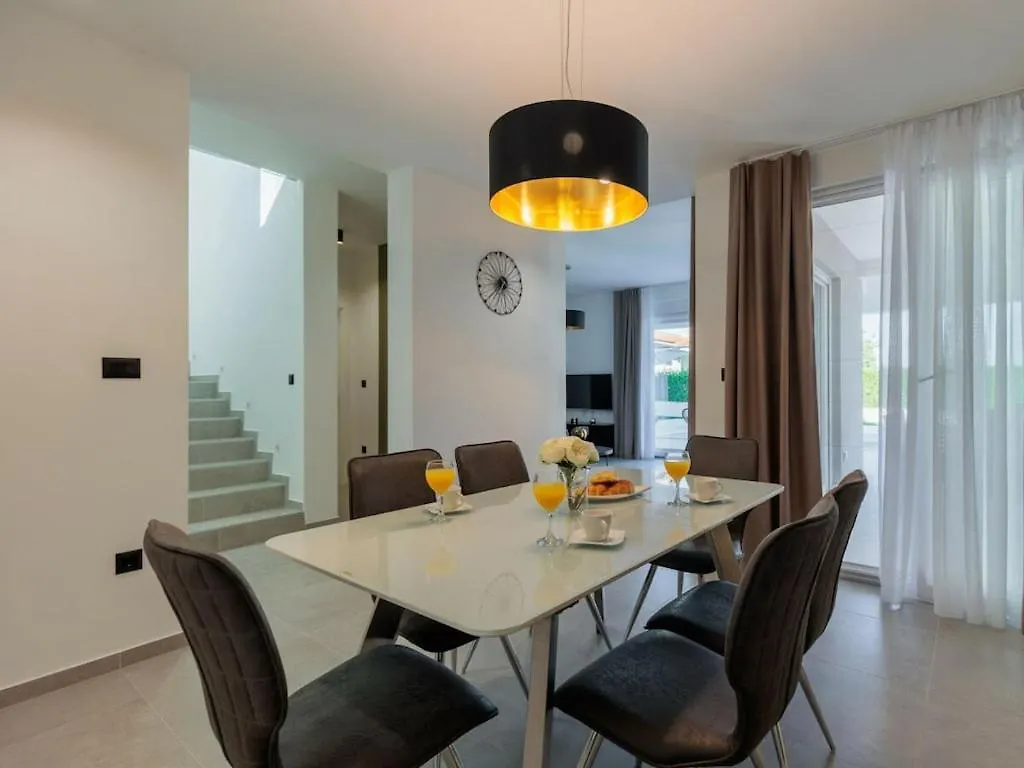 Stunning Villa Marea With A Private Pool Врси 0*,  Хорватия